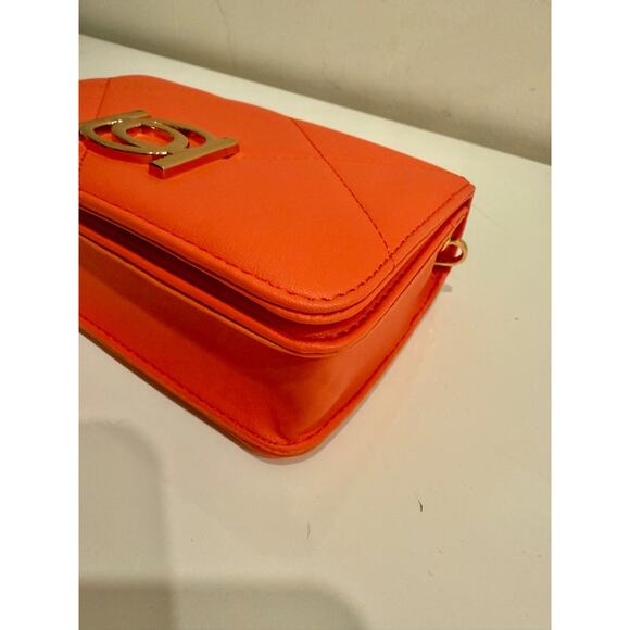 NWT Bebe Faux Leather Gio Flap Crossbody Handbag Salmon Size Small - Picture 6 of 10